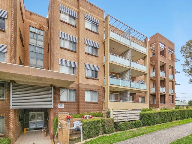 apartment 43/8 18 Wallace Street, Blacktown
