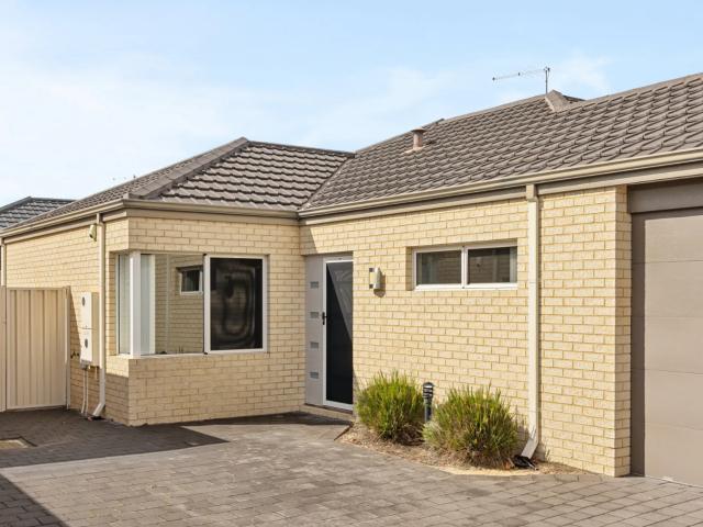apartment 4/72 Hamilton Road, Hamilton Hill