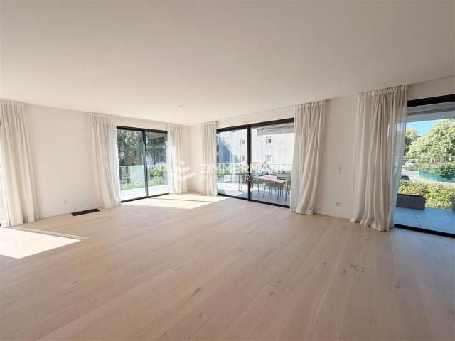 Apartment,4.5,138