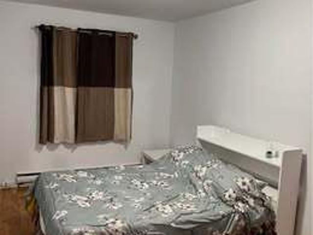 Apartment 4 1/2 Neuf