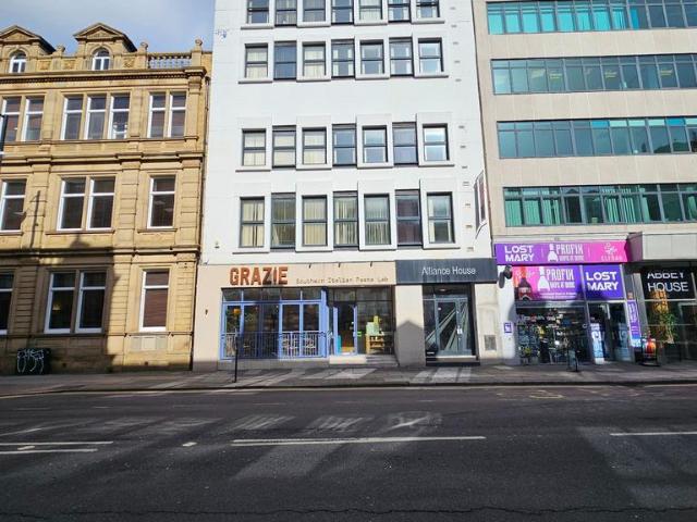 Apartment 4, Alliance House. 2 bed apartment to rent £1,450 pcm £335 pw