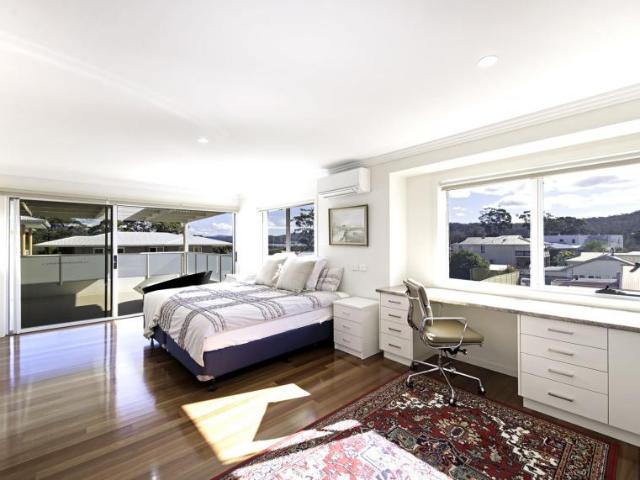 Apartment 4 Bedroom For Rent NAROOMA NSW 2500000 ES104955667