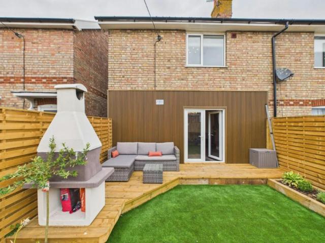 Apartment 4 Bedroom For Rent Bramford Bramford 3550 ELS105186675