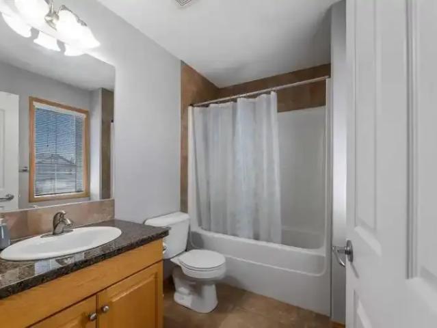 Apartment 4 Bedroom For Rent Calgary AB 2350 ES104563600