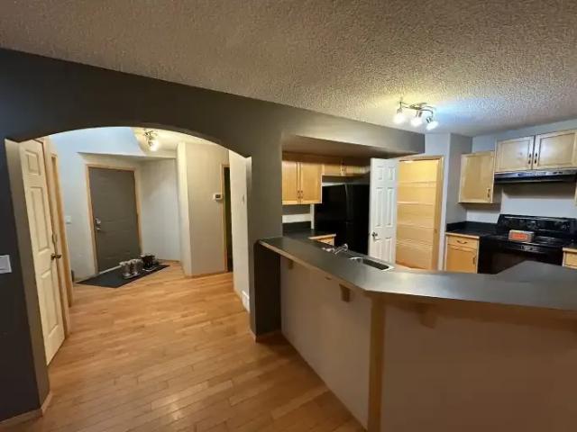 Apartment 4 Bedroom For Rent Calgary AB 2300 ELS104894827