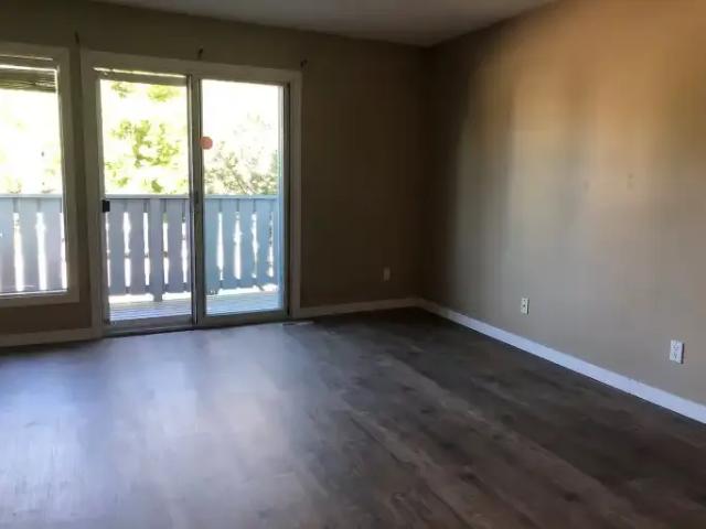 Apartment 4 Bedroom For Rent Calgary AB 2400 ES104180018