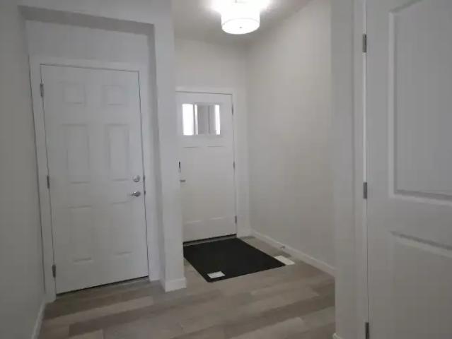 Apartment 4 Bedroom For Rent Calgary AB 2695 ES104940772