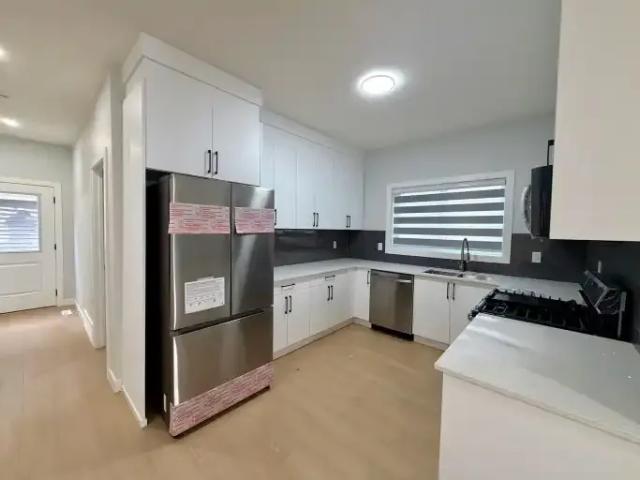 Apartment 4 Bedroom For Rent Edmonton AB 1995 ELS104753693