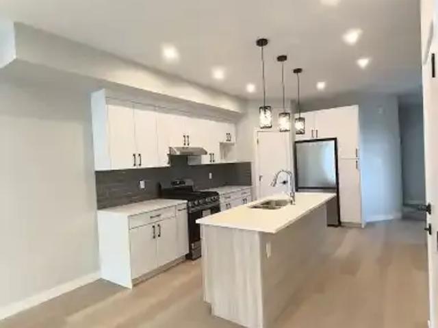 Apartment 4 Bedroom For Rent Edmonton AB 2400 ES105359761