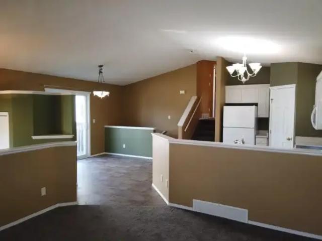 Apartment 4 Bedroom For Rent Grande Prairie AB 2295 ES105394668