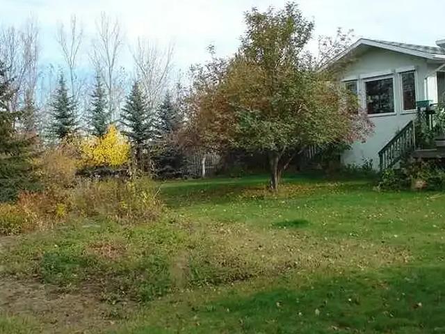 Apartment 4 Bedroom For Rent Strathmore AB 3100 ES105150938
