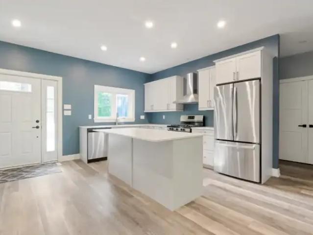 Apartment 4 Bedroom For Rent Tiny ON 2950 ELS105167286