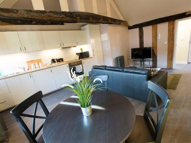 Apartment 4 Harnall Court