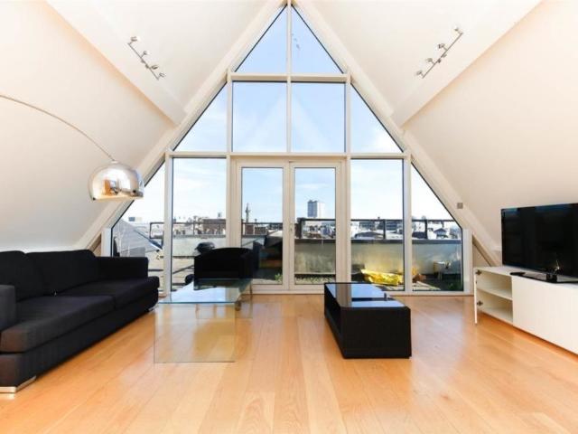 Apartment 4c Murton House, 74 Grainger Street, Newcastle Upon Tyne NE1, 2 bed flat to rent, £2,250 pcm | PrimeLocation