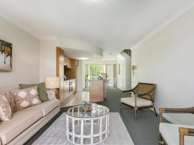 apartment 5/18 Jellicoe Street, Coorparoo
