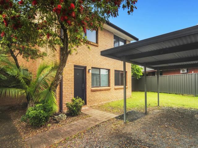 apartment 5/331 Princes Highway, Bomaderry