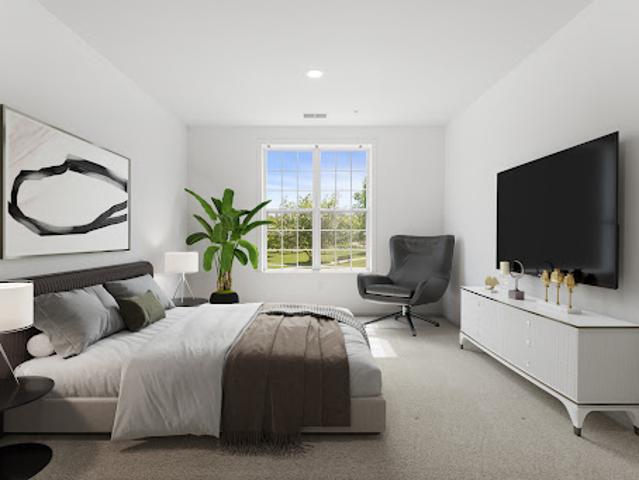 Apartment with pool