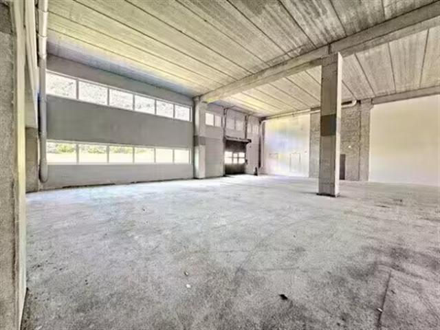 Gebäude zu vermieten in Bedano, Schweiz