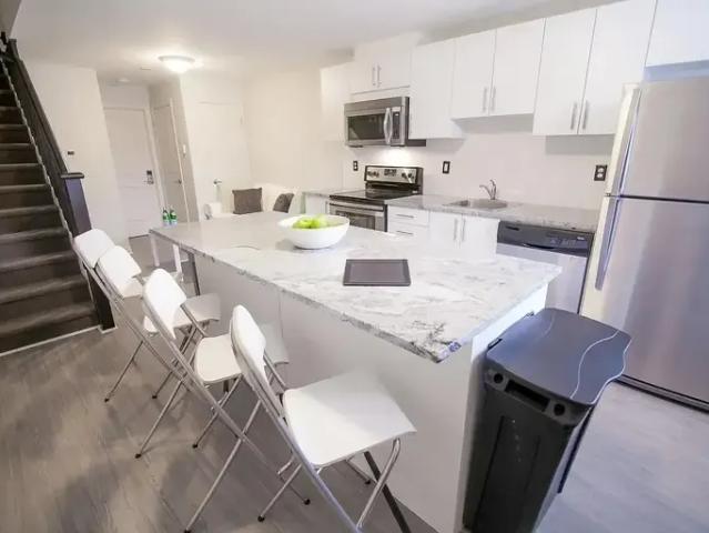Apartment 5 Bedroom For Rent Barrie ON 899 ES90348001