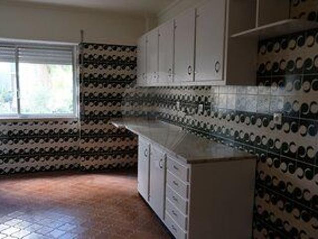 Apartment 5 bedrooms for rent Oeiras