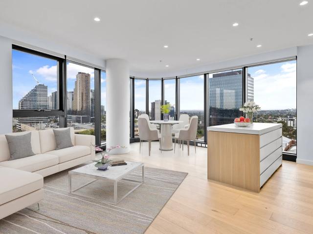 apartment 607/545 Station Street, Box Hill