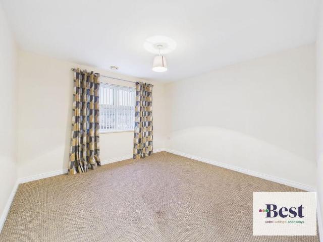 Apartment 6 96 98 Glenarm Road, Larne, BT40 1DS