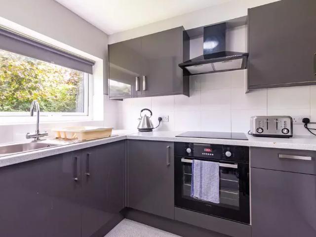 Apartment 6, Rivergreen, Varsity. 1 bed apartment to rent £932 pcm £215 pw