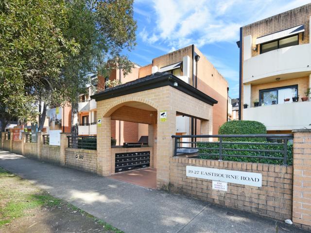 apartment 7/19 27 Eastbourne Road, Homebush West
