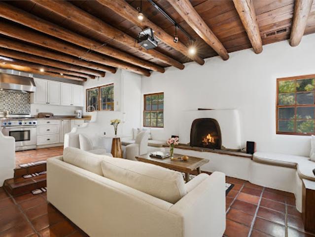 Apartment with terrace