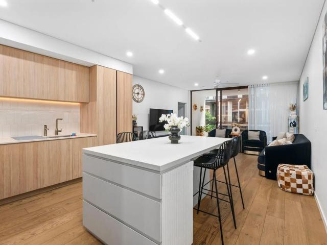 apartment 80601/23 Mollison Street, West End