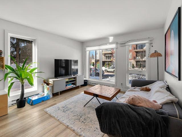 Apartment with terrace