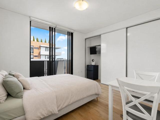 apartment 80a/14 Pound Road, Hornsby