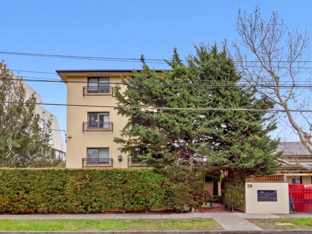 apartment 8/29 The Avenue, Windsor