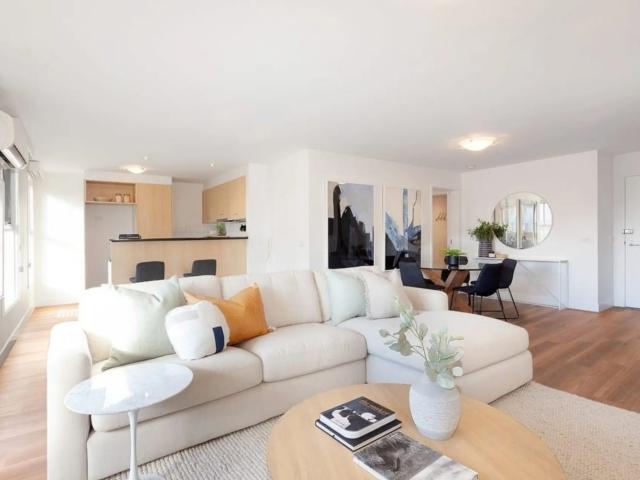 apartment 8/219 Dandenong Road, Windsor