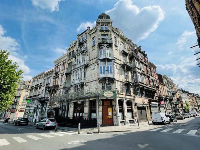 Apartment +/ 83m² – 1 bedroom + 14 m² office