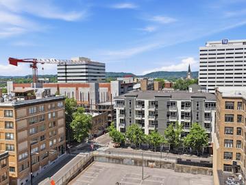Apartment with terrace