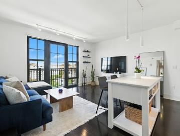 Apartment with terrace