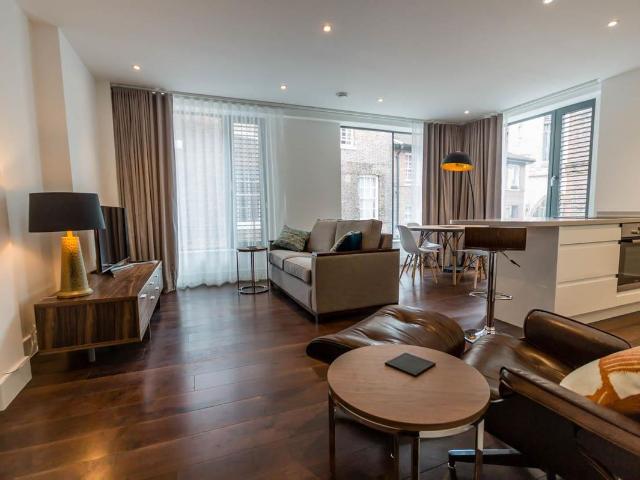 Apartment 8 Castle Chambers, Clifford Street, York YO1, 2 bed flat to rent, £1,650 pcm | PrimeLocation