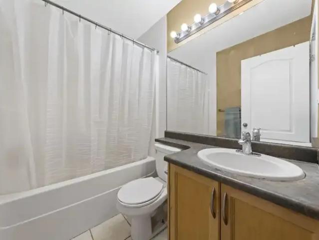 Apartment 9 Bedroom For Rent Edmonton AB 850 ELS100708167