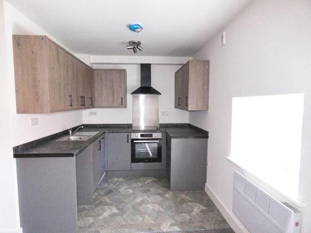 Apartment 9 Lyons Grove Consort Street 1 bed apartment to rent £650 pcm £150 pw