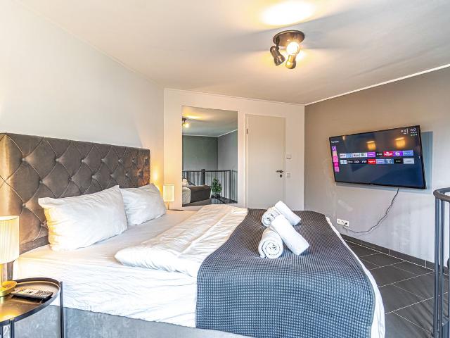 Apartment Cologne near Airport, Koln Amsterdam Apartments for Rent