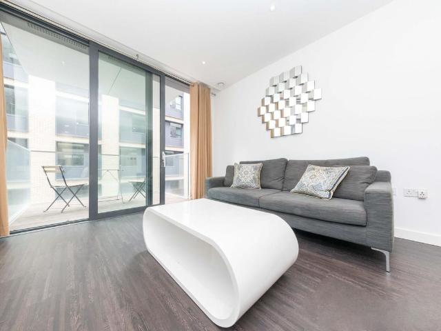 Apartment, Catalina House, Canter Way, London E1, 1 bed flat to rent, £3,200 pcm | PrimeLocation