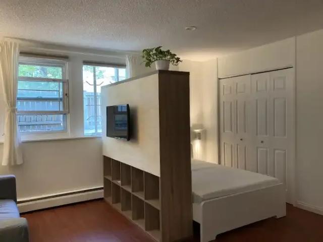 Apartment Calgary AB 104957305
