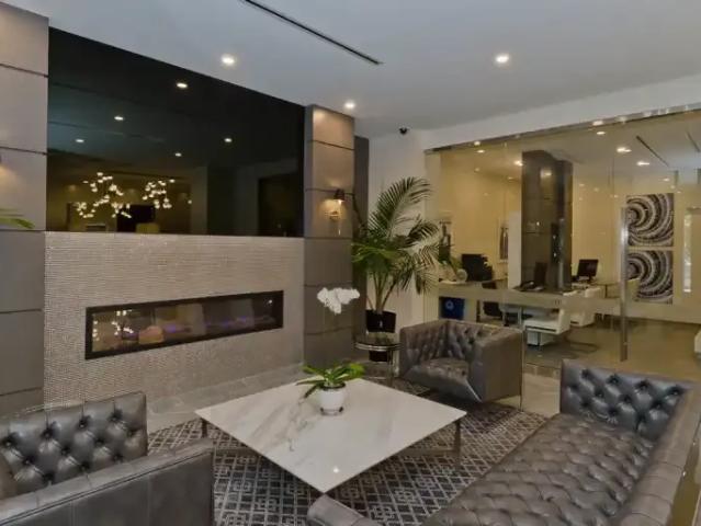 Apartment Calgary AB 104990681