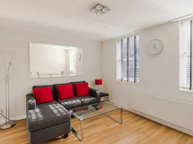 apartment Carburton Street