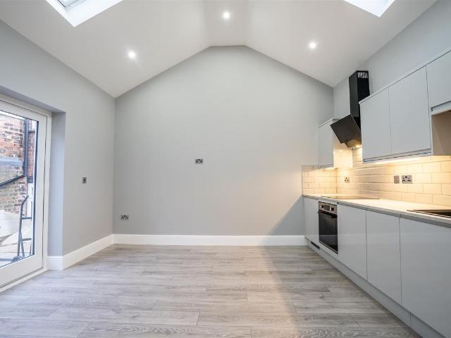 Apartment A, The Crescent, York YO24, 1 bed flat to rent, £1,150 pcm | PrimeLocation