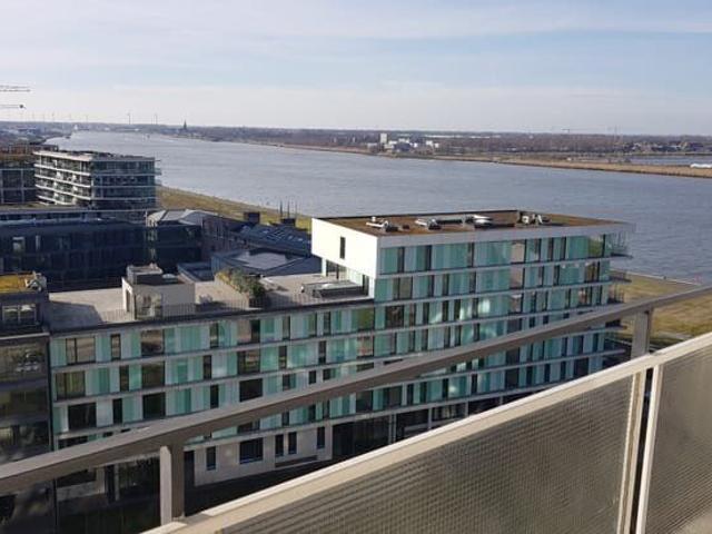 Apartment Antwerp South, terrace and view of the Schelde