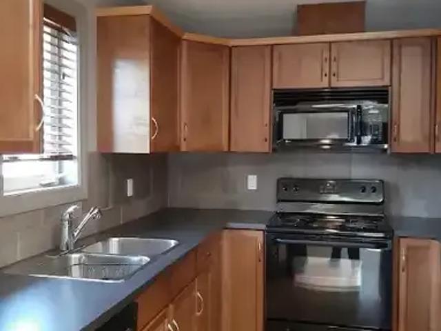 Apartment Airdrie AB LS105821897