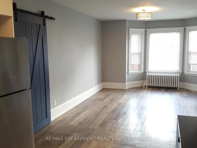apartment at 3 47 SHERMAN AVENUE S, Hamilton, Ontario, L8M2P6