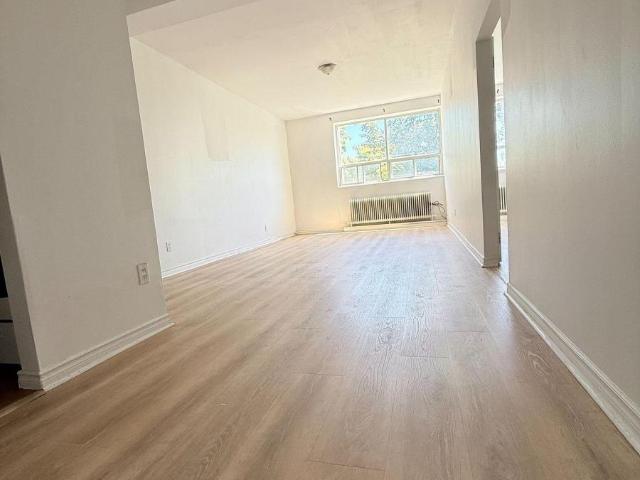 apartment at 3 – 2881 LAWRENCE AVENUE E
